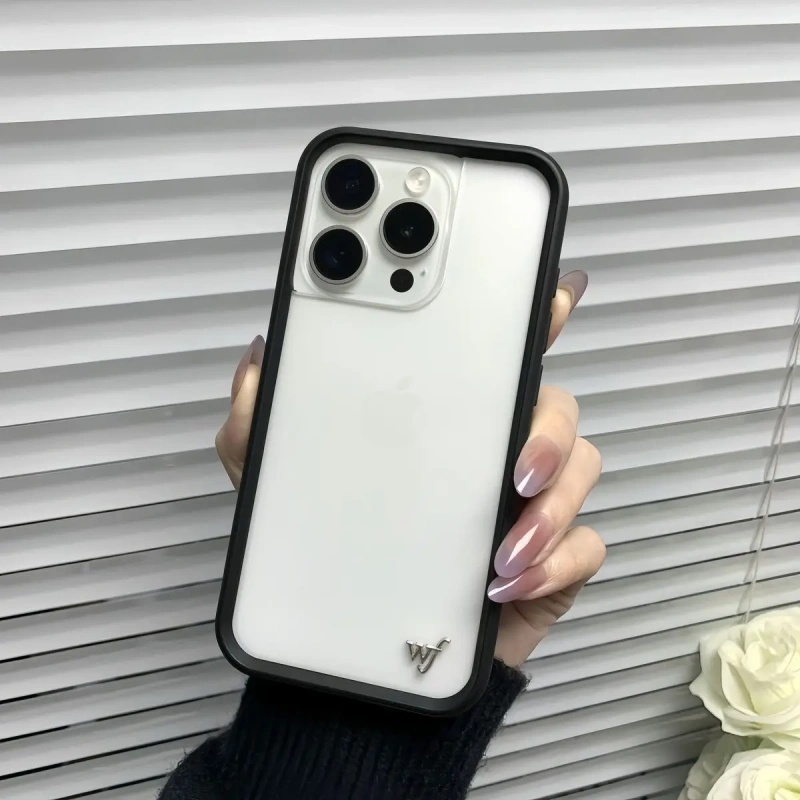 Wildflower Luxury transparent  - Phone Cases Wildflower recension och pris
