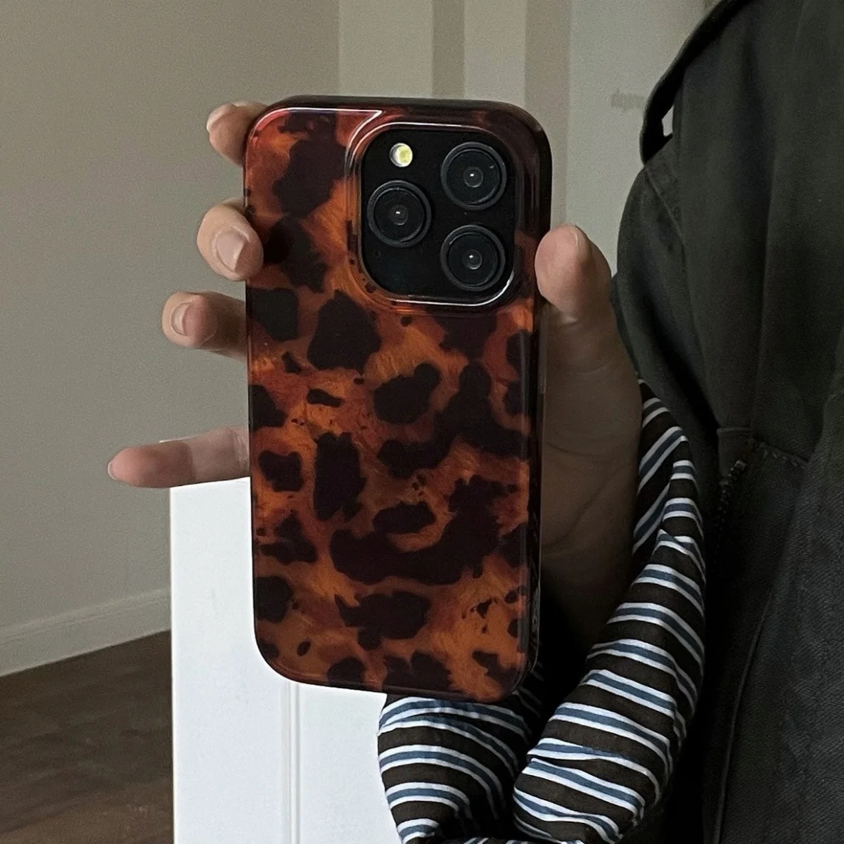 Retro Amber Texture Laser Phon - Phone Cases Xs recension och pris
